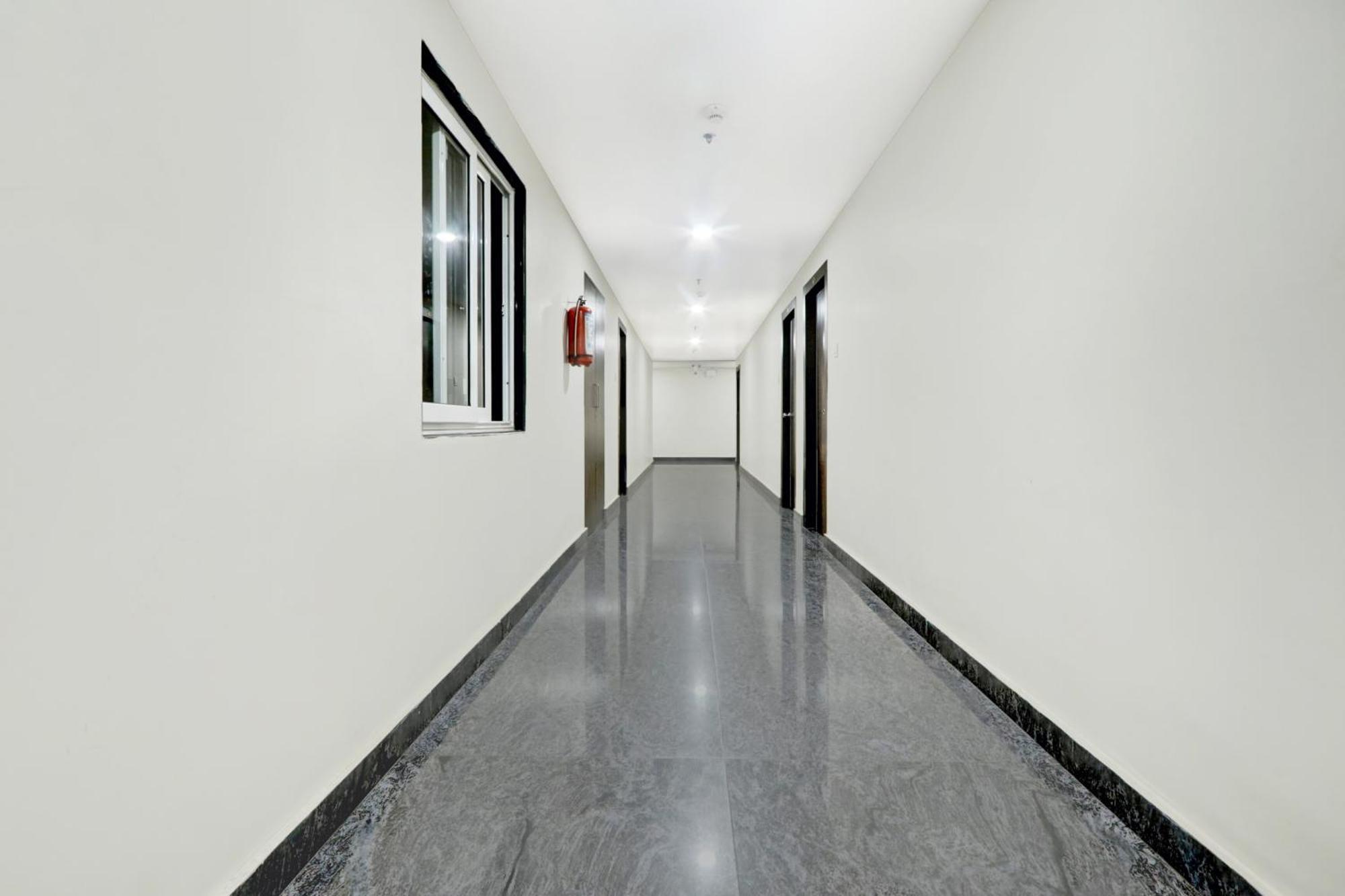 Hotel Super Townhouse Daba Garden Road Visakhapatnam Zewnętrze zdjęcie